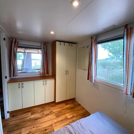 Mobile Pinia Vakantiehuis Pirovac